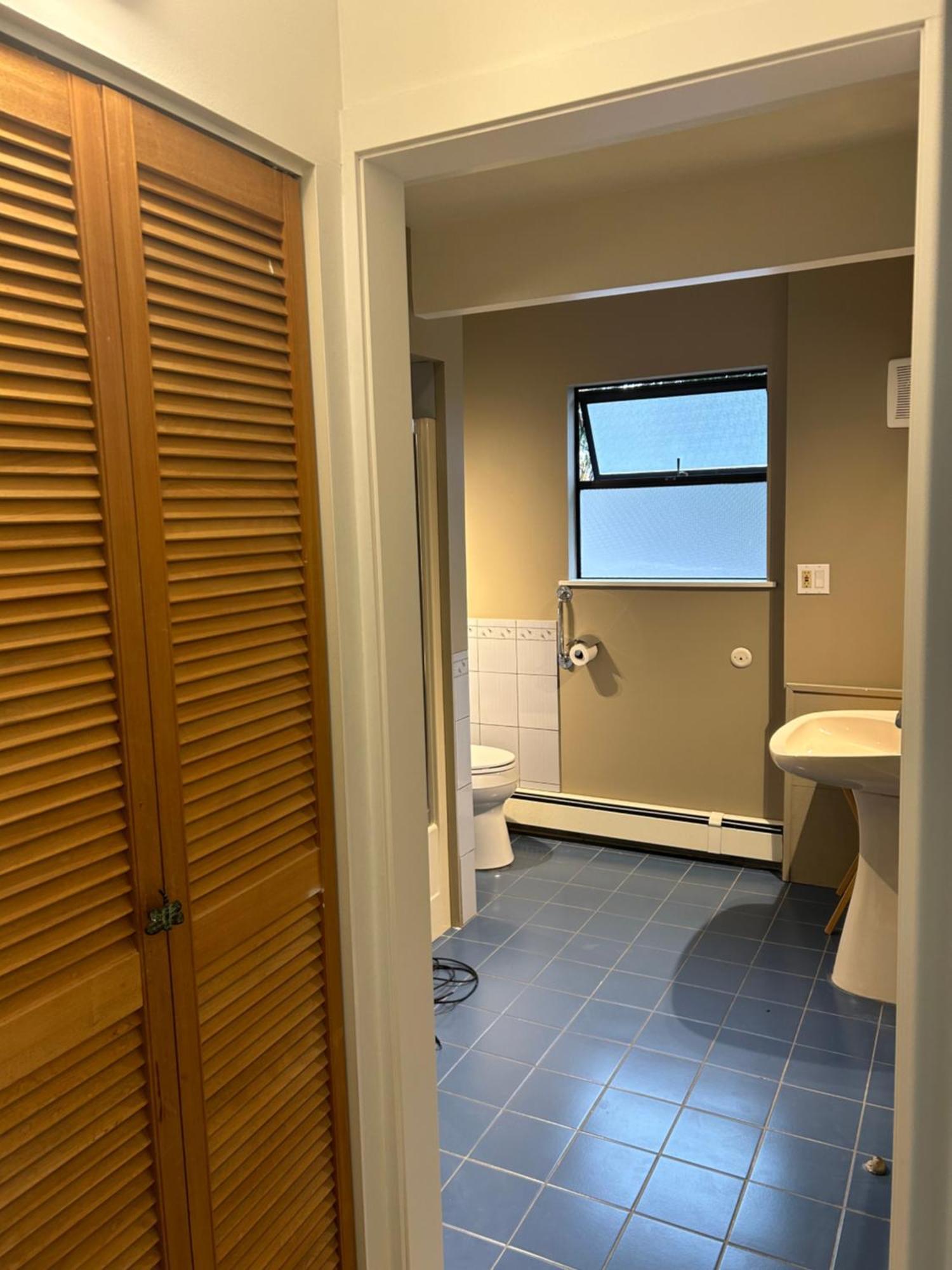 Grouse Cheerful Large Private Bedroom, Bath, Shared Deck, Pool, Hot Tub North Vancouver Ngoại thất bức ảnh